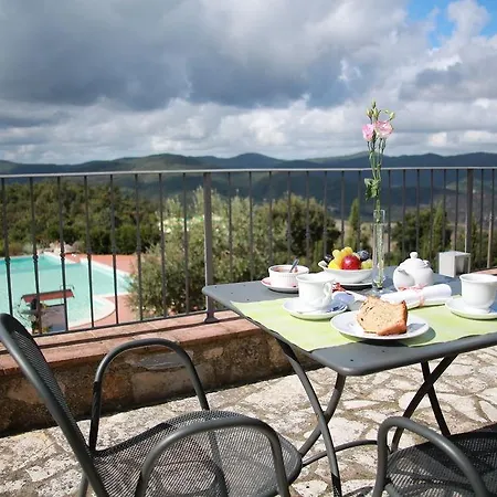 Relais Guado Al Sole Konukevi *